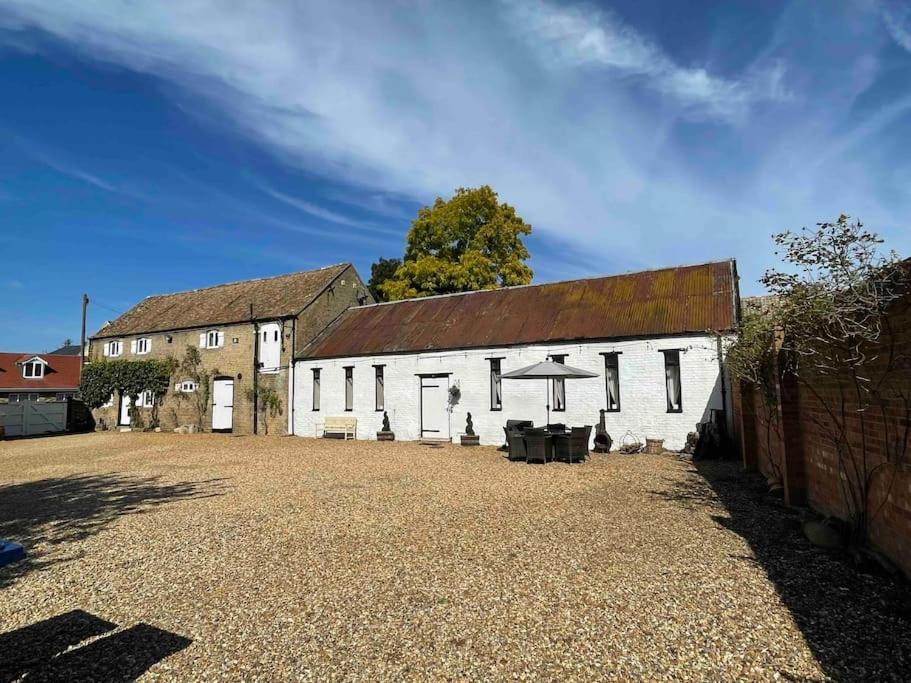 The Old Hay Barn - Games Room, Gym, Sleeps 8 Godmanchester Zewnętrze zdjęcie
