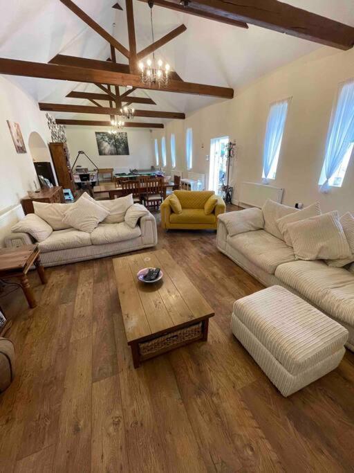 The Old Hay Barn - Games Room, Gym, Sleeps 8 Godmanchester Zewnętrze zdjęcie