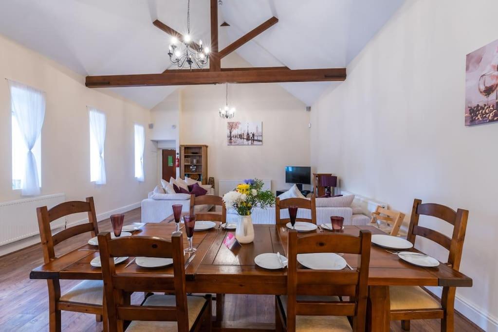 The Old Hay Barn - Games Room, Gym, Sleeps 8 Godmanchester Zewnętrze zdjęcie